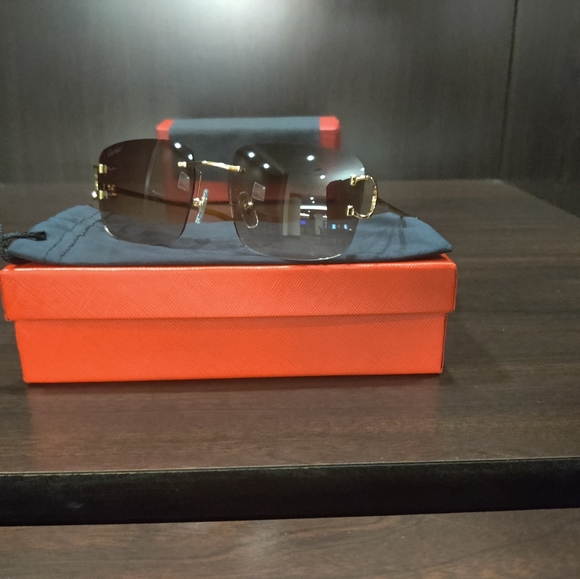 Brown Tints Double C's Frames w/ Golden Rims. - Picture 7 of 11